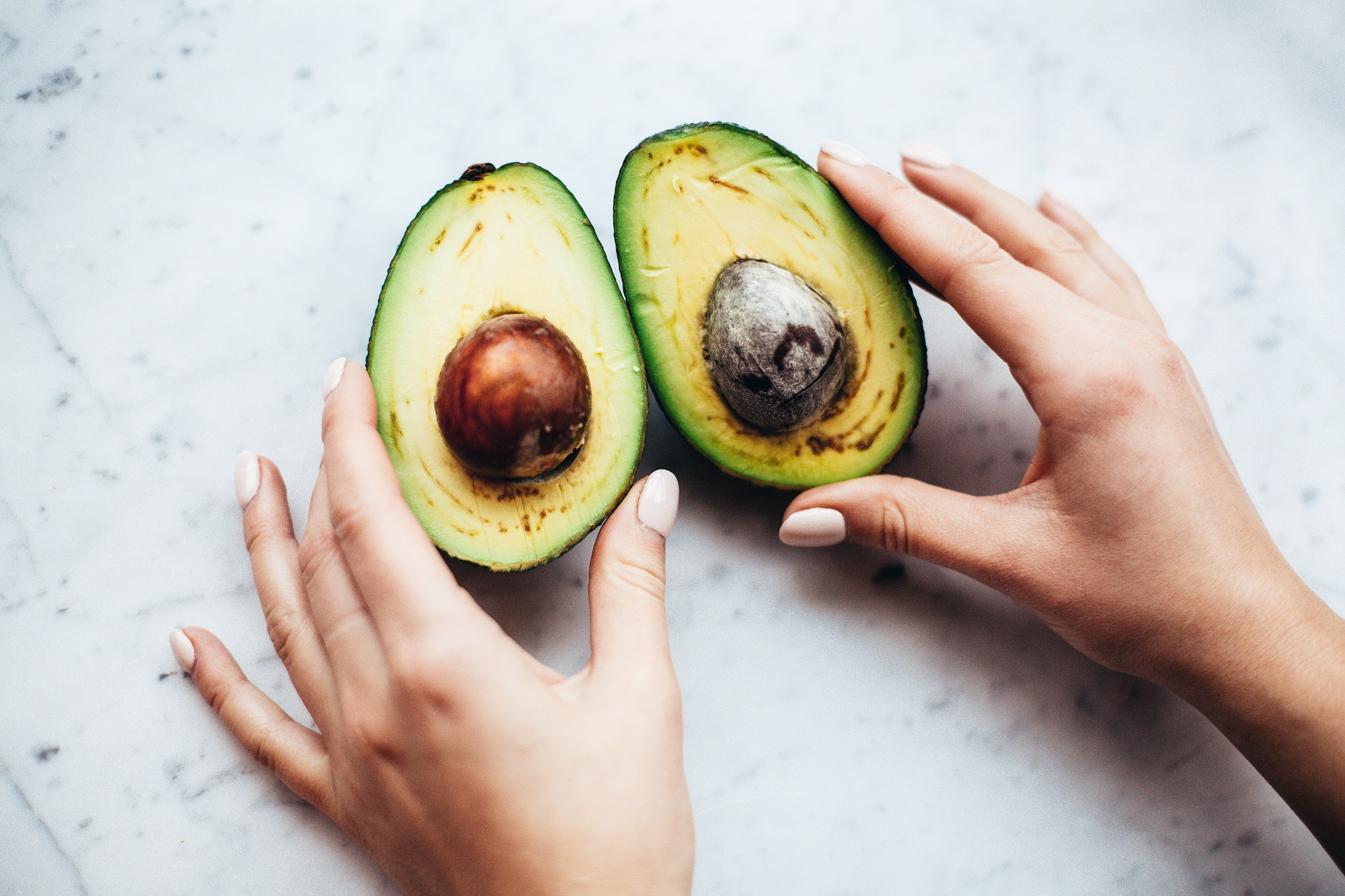 Avocado for beauty. We suggest how to create cosmetics with its help