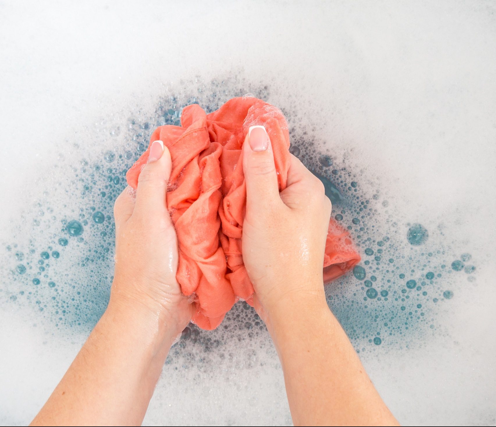 How should you actually wash your clothes by hand?